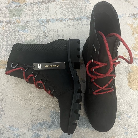 BNWT SOREL womens waterproof boots - Picture 3 of 4